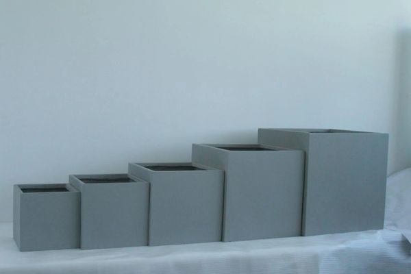 FRANKFURT_SQUARE_PLANTERS - Cast Stone International 