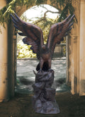 OPULENT_EAGLE_GAZING_RIGHT - Cast Stone International 